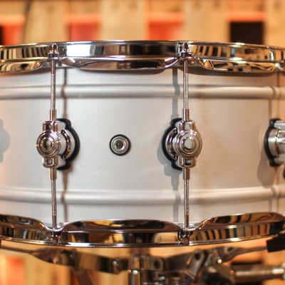DW 6.5x14 Design Matte Aluminum Snare Drum - DDSD6514MACR image 3