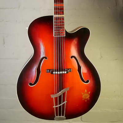 C1961 HOYER Perloid Esquire 19 with a solid top Archtop. image 5