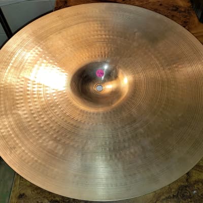 Zildjian 20" Avedis Orchestral Hanging Cymbal 1953-1957 Canadian Small Stamp image 3