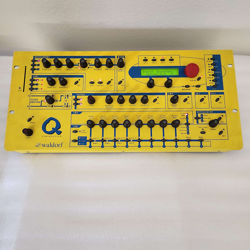 Waldorf Q Rack Synth - 16-Voice Rackmount Synthesizer 1999 - 2011 - Yellow image 1