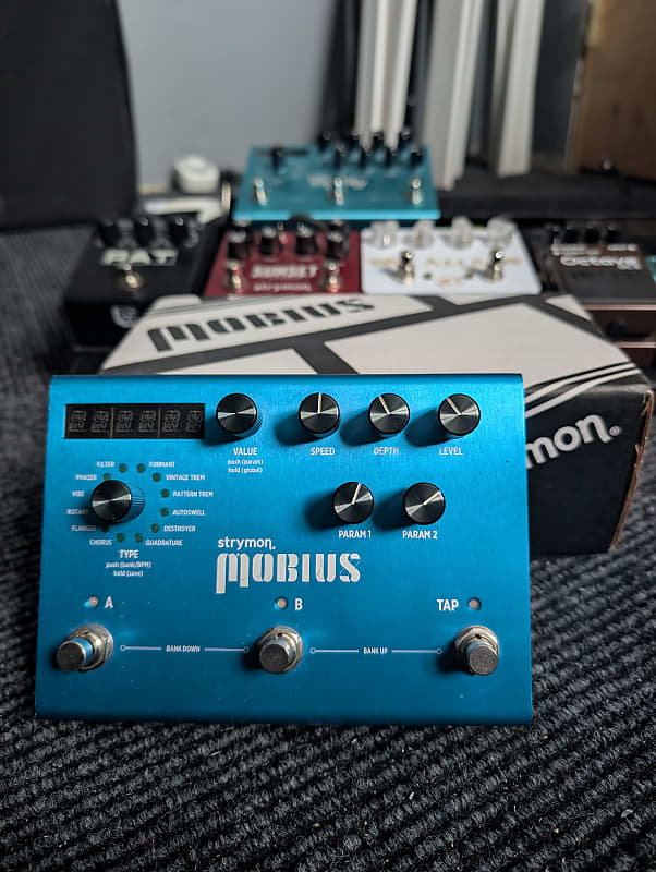 Strymon Mobius