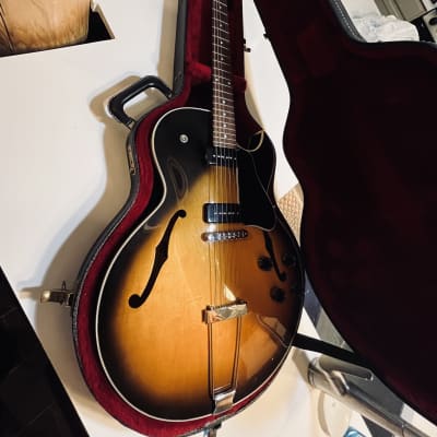 Gibson ES 135 Mid 90's Bigsby Sunburst | Reverb