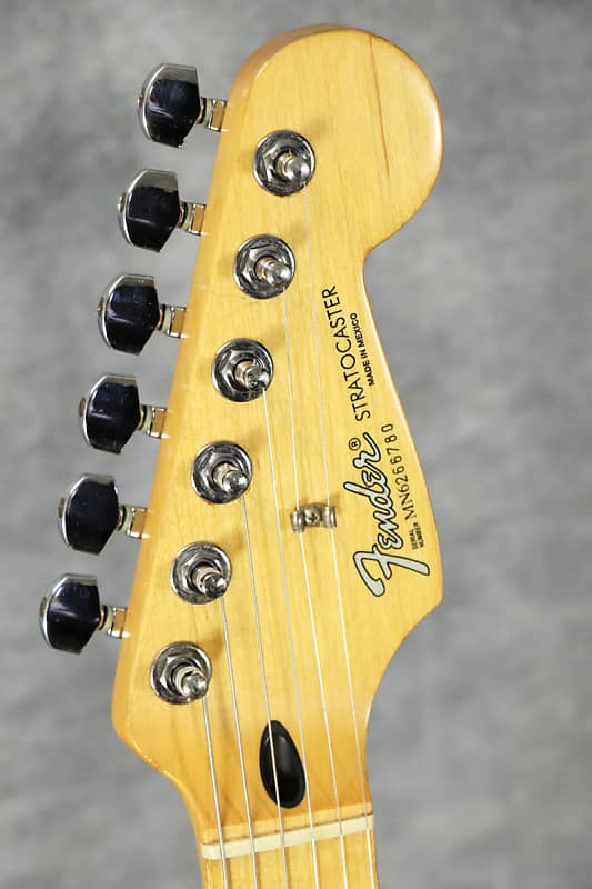 Fender Mexico Standard Stratocaster (S/N:MN626780) (08/10
