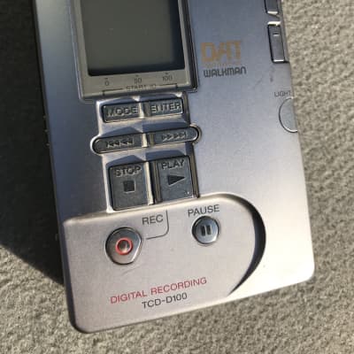 SONY TCD-D100 DAT WALKMAN silver 1998 Silver | Reverb Canada