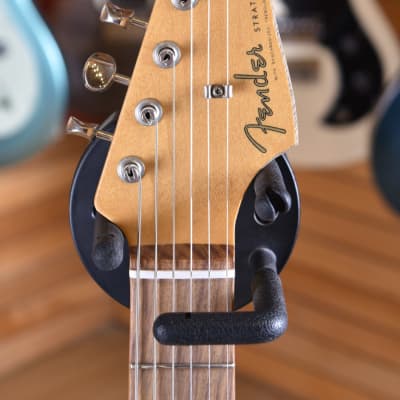 Fender Vintera Road Worn '60s Stratocaster Pau Ferro Fingerboard Lake Placid Blue image 4