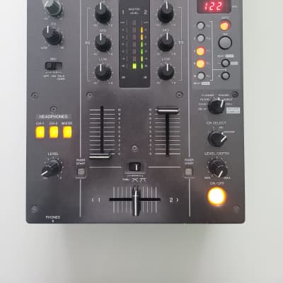 Pioneer DJ DJM-400 Professional DJ Mixer with On-board Effects