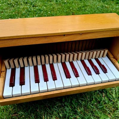 chromatic toy piano Michelsonne Paris 25 keys - WOODEN HAMMERS image 2