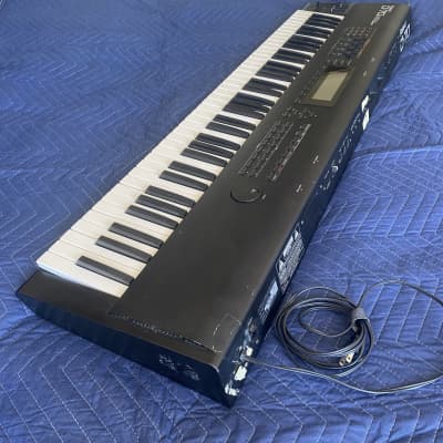 Roland D-70 76-Key Super LA Synthesizer | Reverb