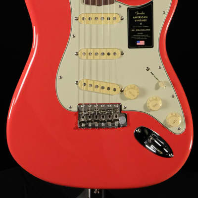 Fender American Vintage II 1961 Stratocaster - Fiesta Red image 2