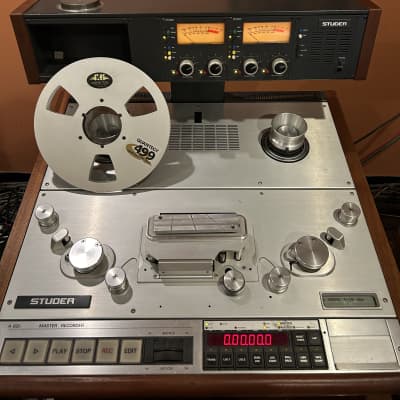 Fostex R8: 8 Track Reel-to-Reel Tape Recorder (excellent condition)