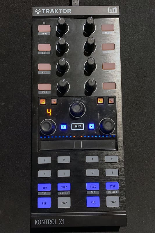 Native Instruments Traktor Kontrol X1 MkII. - BimotorDJ