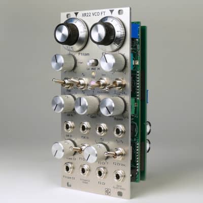 XR22 VCO FT - VCO with Amplitude Modulation and FSK - Minijack Version image 3