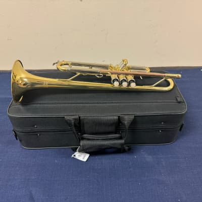 Roy Benson TR-403S, Trumpet W/ Case And Mouthpiece | Reverb