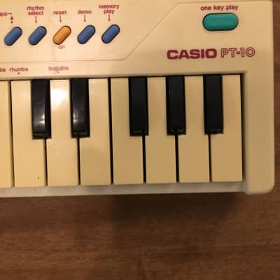 Casio PT-10☆ミニシンセサイザー☆ホワイト&レッド2点セット☆ Casio PT-10 29-Key Mini Synthesizer | Reverb