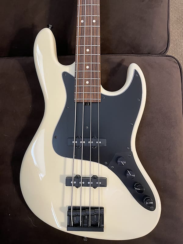 Sadowsky NYC Vintage 4-21 J-Bass 2020 Olympic White | Reverb