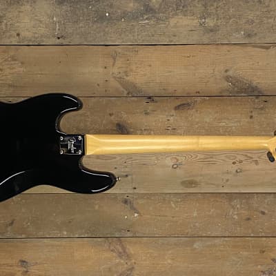 Fender American Professional Jazz Bass V with Maple Fretboard 2017 - 2019 - Black image 4