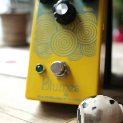 EarthQuaker Devices Blumes Low Signal Shredder 2024 - Present - Yellow / Green image 5