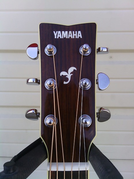 Yamaha FG730S Folk Solid Top Acoustic Guitar image 4
