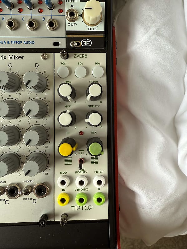 送料無料の商品 Tiptop Audio ZVERB (BLACK) | ModularGrid Eurorack Marketplace 鍵盤楽器
