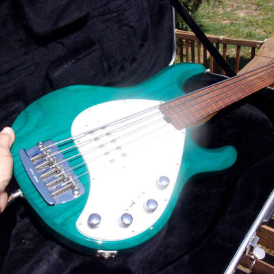 2000 Original Music Man String Ray 5, Rare Fretless Bass, beautiful striking blue finish, hard case image 14