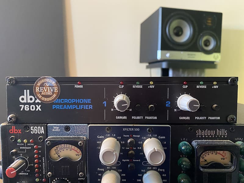 dbx 760X 2Channel Microphone Preamplifier 1990s Black Reverb
