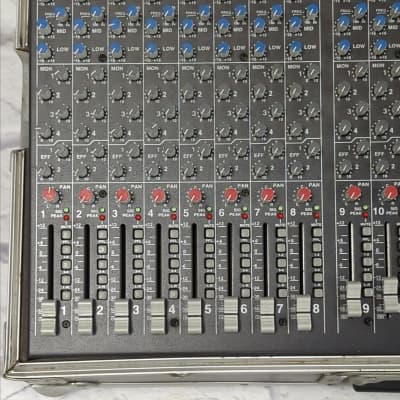 Harbinger LP9800 Mixer - Evolution Music