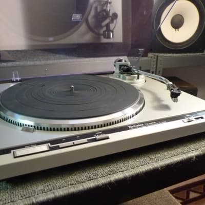 Technics SL-Q303 - Restored Full Automatic Direct Drive Turntable - Polished Cover - ADC Series IV image 1