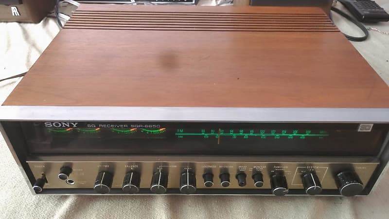 Sony SQR-6650 4-channel Quadraphonic receiver in very good