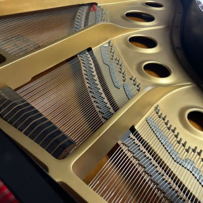 Baby grand piano Yamaha, model C3, 6’ image 6