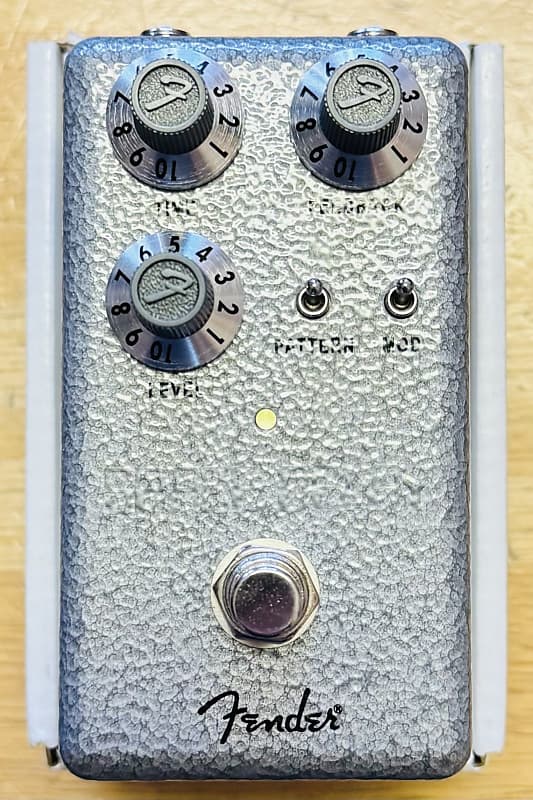 Fender HAMMERTONE SPACE DELAY