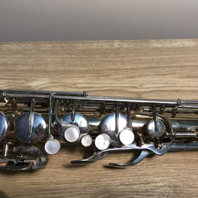 Buescher S-40 Aristocrat Tenor Saxophone 1961 With Case image 8