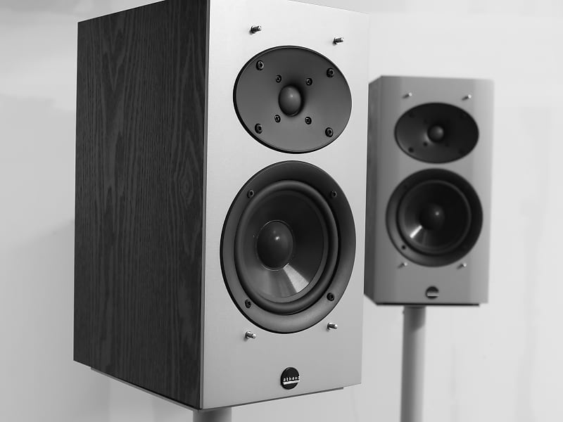 Athena store bookshelf speakers