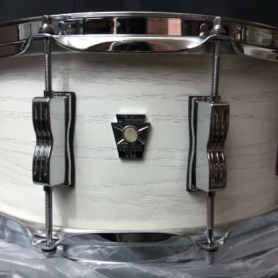 Ludwig 6.5" x 14" Keystone X  Oak/Maple 10 Lug Snare Drum Snow White Bild 2