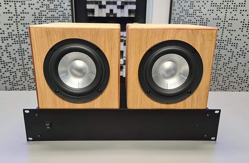 PROFESSIONAL STUDIO MONITORS SUPER CUBES 5