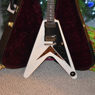 Gibson '58 Flying V 2021 Cookies and Cream 1 of 1 image 8