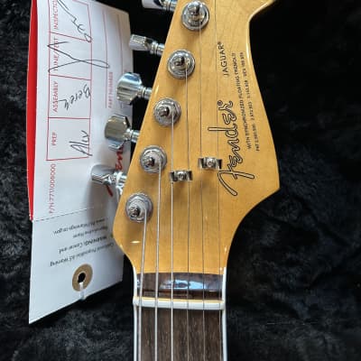 Fender Kurt Cobain Jaguar  3-Color Sunburst  #MX23009888 9 lbs  3.5 oz. image 10