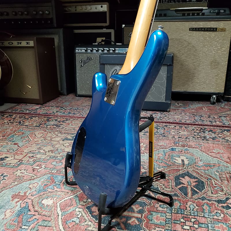 Yamaha Motion B 32
