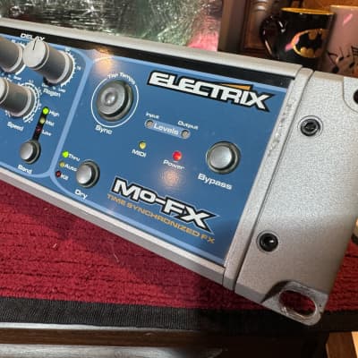 Electrix Mo-FX Time Synchronized Effects Unit 2000s - Blue