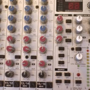 Amazon.com: Behringer EURORACK UB2222FX-PRO Ultra-Low Noise