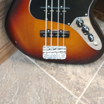 Fender American Performer Jazz Bass 3-Color Sunburst image 1
