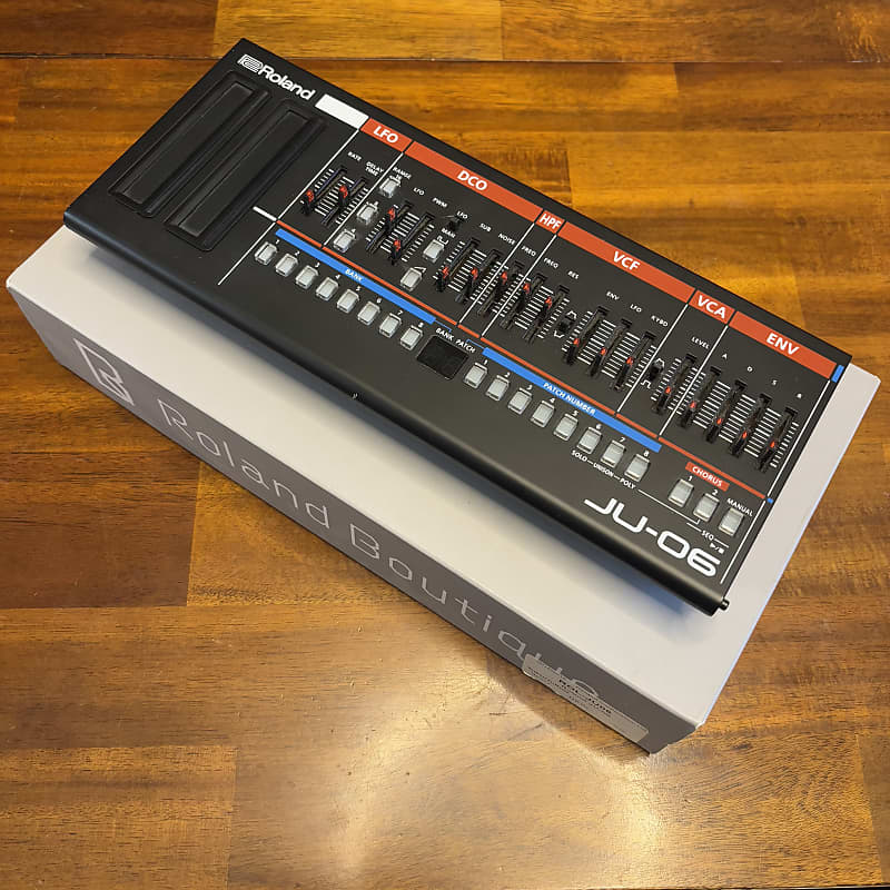 鍵盤楽器 Roland JU-06 Boutique Roland - JU-06 | Sound Module