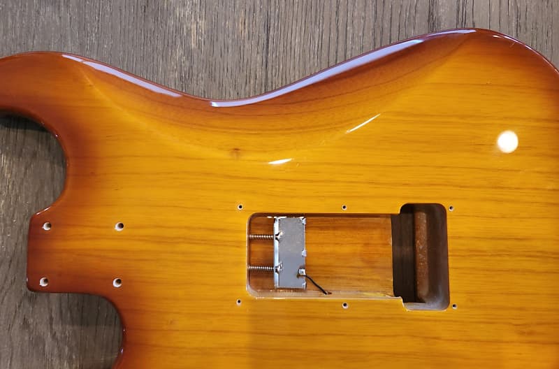 G&L USA S-500 / Legacy Swamp Ash Body - Leo Fender's Finest Strat 