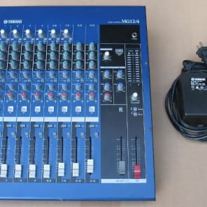 Yamaha MG12/4 Multi-Channel Analog 4 Buss Audio Mixer Recording 