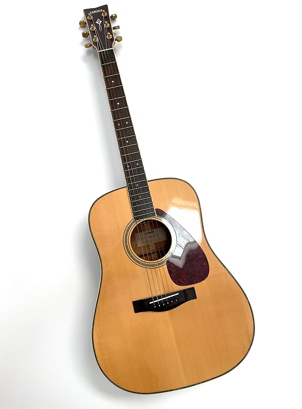 Yamaha DW-8 Acoustic Guitar