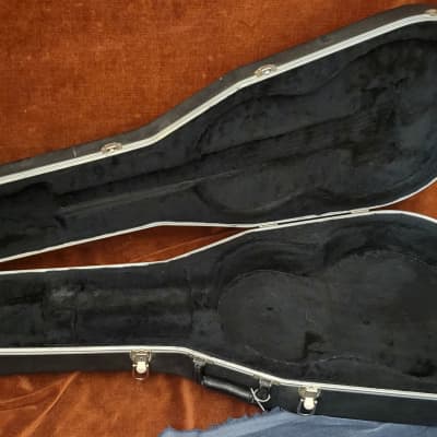 Acoustic Guitar Hard Case Used image 2