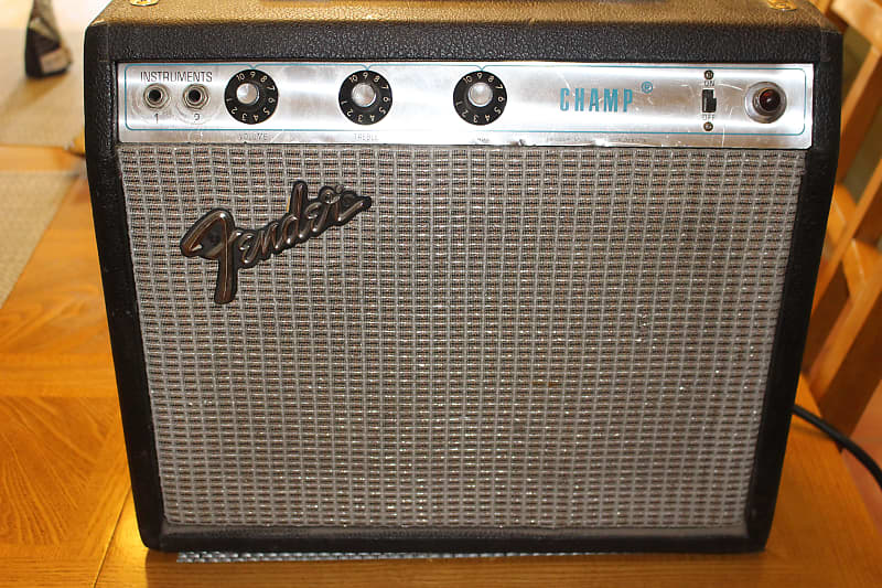 Fender Champ 6-Watt 1x8" Guitar Combo 1974 Silverface image 1