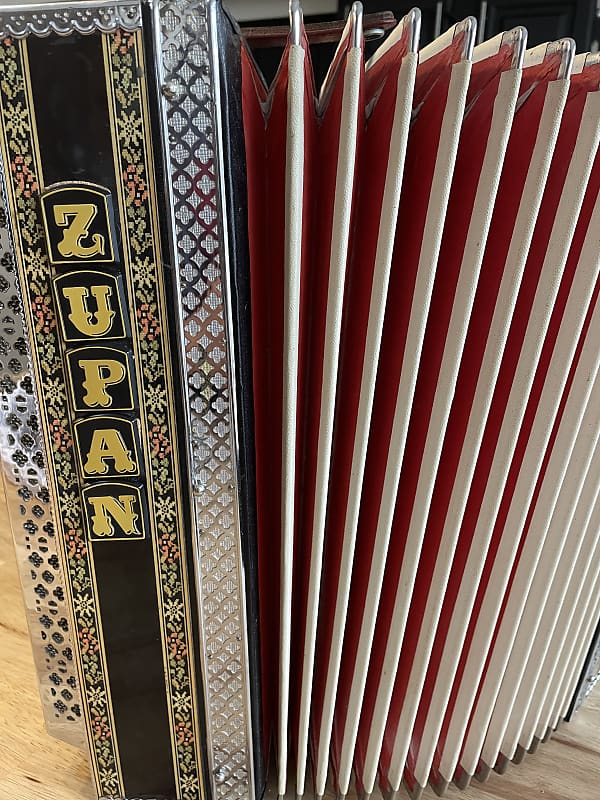Zupan Alpe IV D Diatonic Button Accordion Metallic Reverb