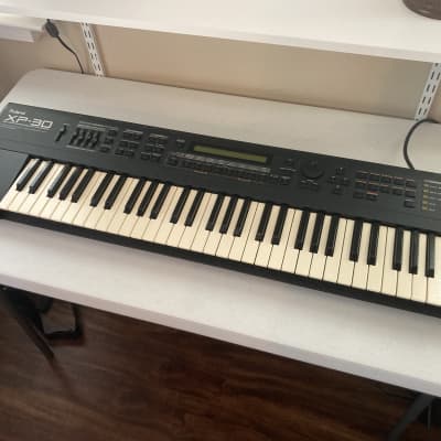 Roland XP-30 61-Key 64-Voice Expandable Synthesizer