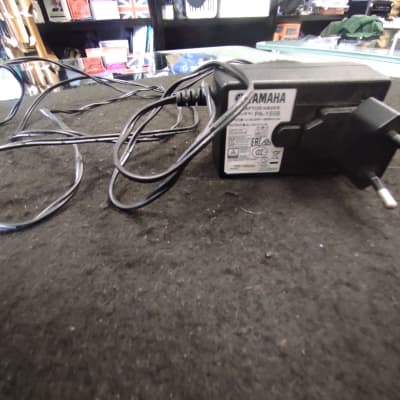 Tastiera Yamaha PSR E443 con imballo originale. image 7