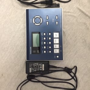 Tascam CD-VT2 Portable CD Player and Vocal Phrase Trainer